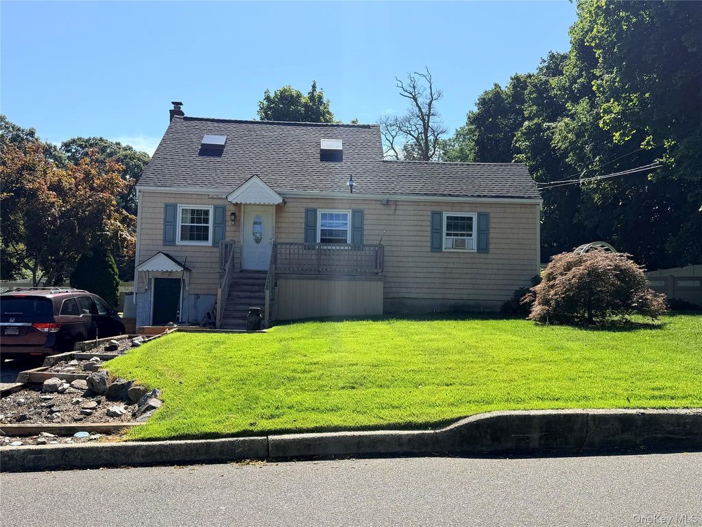 67 Rosewood Road, Kings Park, NY 11754 — photo 2