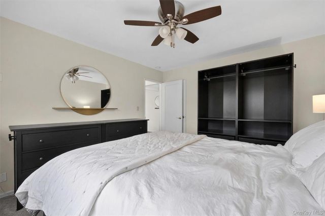 13 W Mill Drive 4A, Great Neck, NY 11021