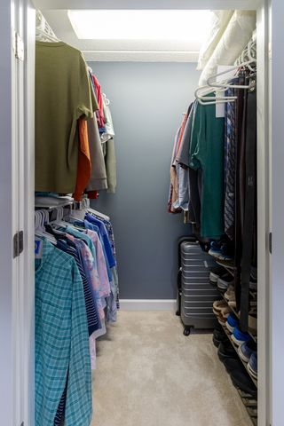 7071 W Touhy Avenue 307, Niles, IL 60714