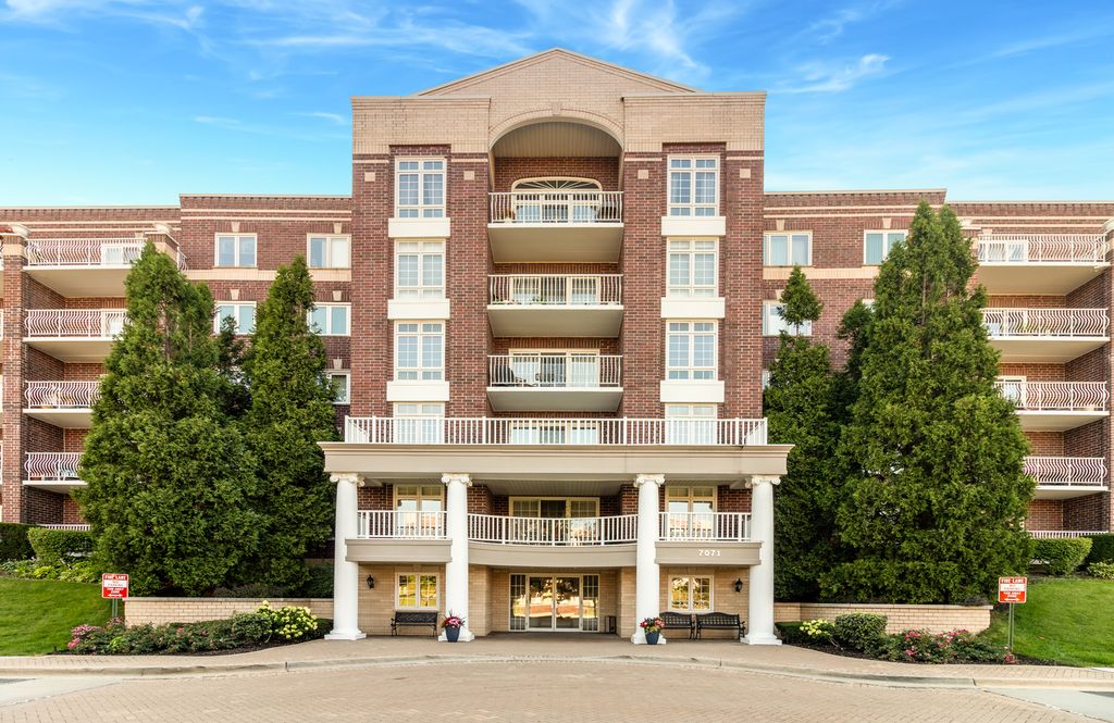 7071 W Touhy Avenue 307, Niles, IL 60714