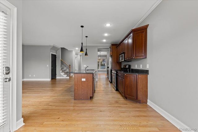 1109 Bennaville Avenue, Birmingham, MI 48009