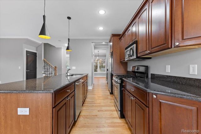 1109 Bennaville Avenue, Birmingham, MI 48009