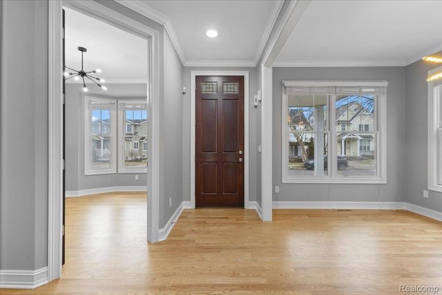 1109 Bennaville Avenue, Birmingham, MI 48009