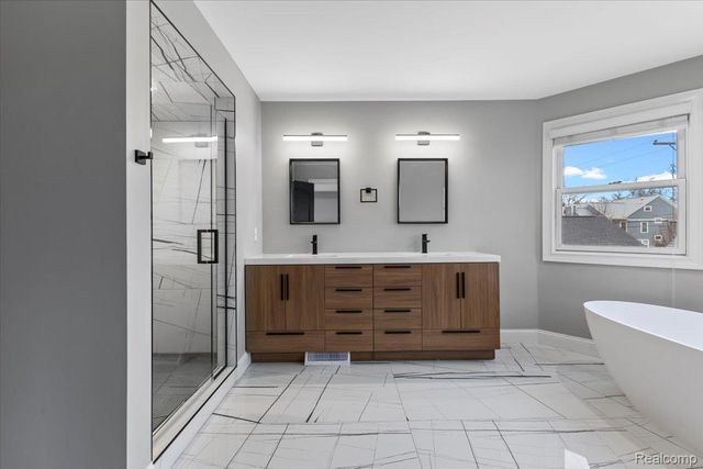 1109 Bennaville Avenue, Birmingham, MI 48009