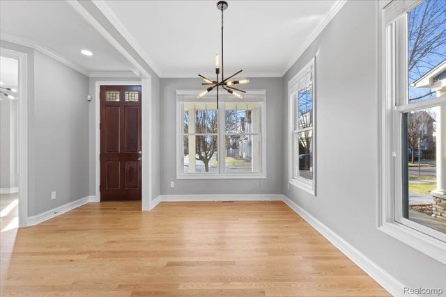 1109 Bennaville Avenue, Birmingham, MI 48009