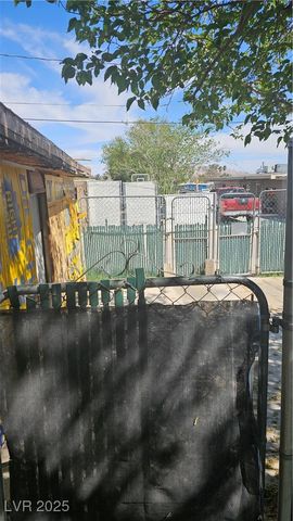 2120 Glider Street, North Las Vegas, NV 89030