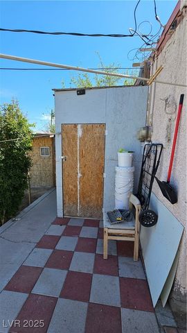 2120 Glider Street, North Las Vegas, NV 89030