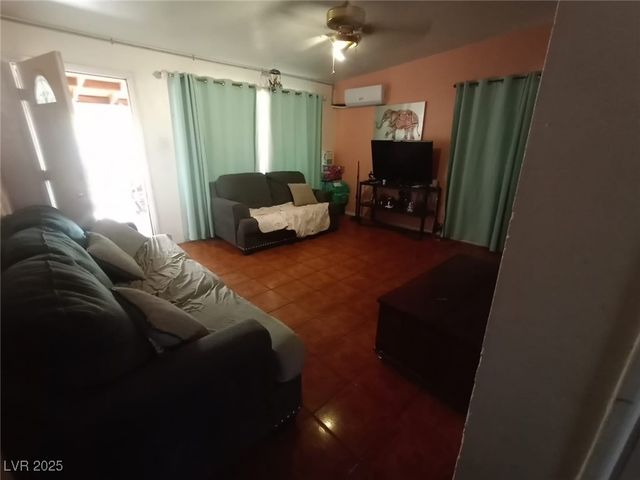 2120 Glider Street, North Las Vegas, NV 89030