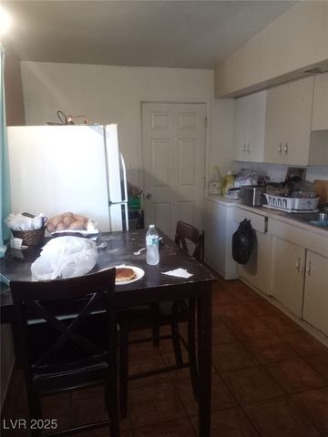 2120 Glider Street, North Las Vegas, NV 89030