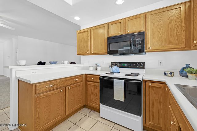 2909 S Full Moon Drive, Tucson, AZ 85713