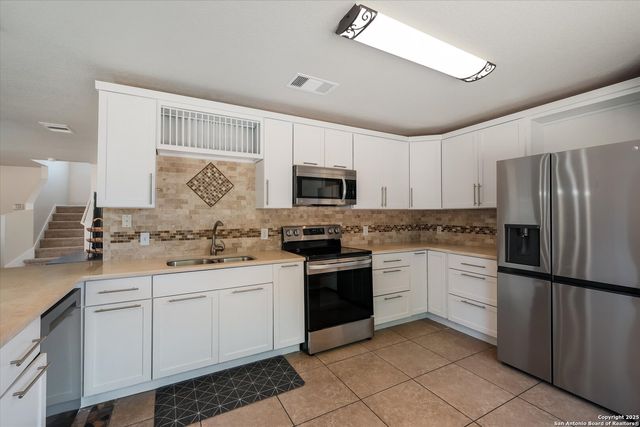 2827 Worbler Pass, San Antonio, TX 78245