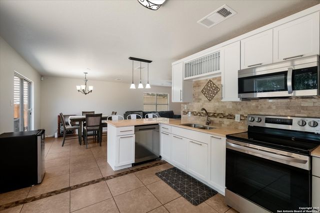 2827 Worbler Pass, San Antonio, TX 78245