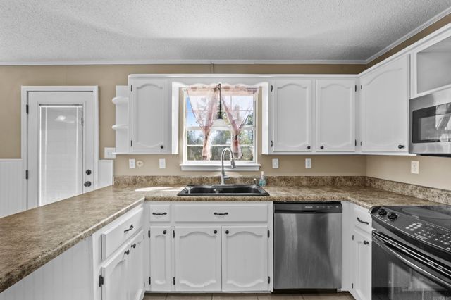 47 Perin Rd, North Little Rock, AR 72118