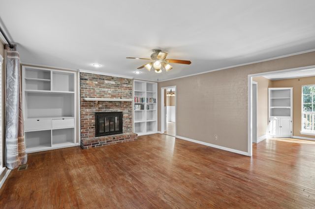 47 Perin Rd, North Little Rock, AR 72118