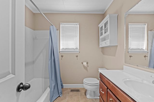 47 Perin Rd, North Little Rock, AR 72118