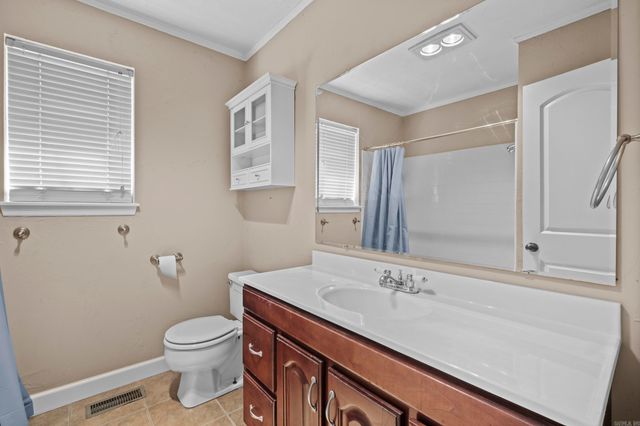 47 Perin Rd, North Little Rock, AR 72118