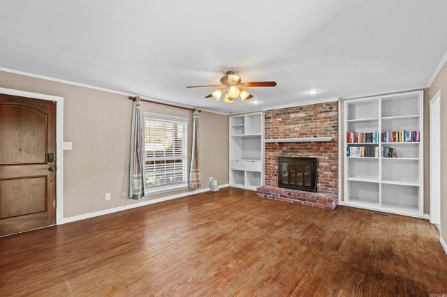 47 Perin Rd, North Little Rock, AR 72118