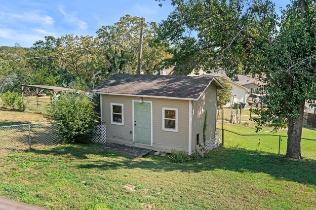 47 Perin Rd, North Little Rock, AR 72118