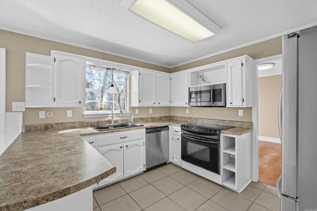 47 Perin Rd, North Little Rock, AR 72118