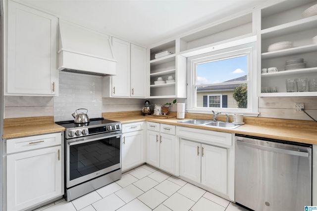 206 KAY AVENUE, Trussville, AL 35173
