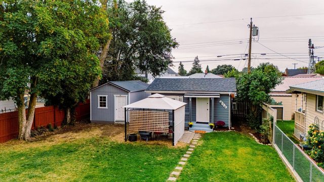 614 E Gordon Ave, Spokane, WA 99207 property photo