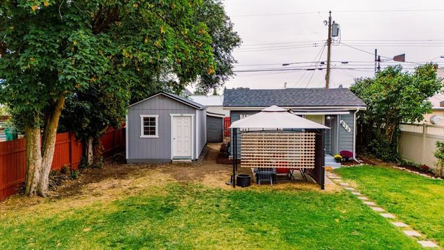 614 E Gordon Ave, Spokane, WA 99207