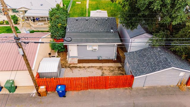 614 E Gordon Ave, Spokane, WA 99207