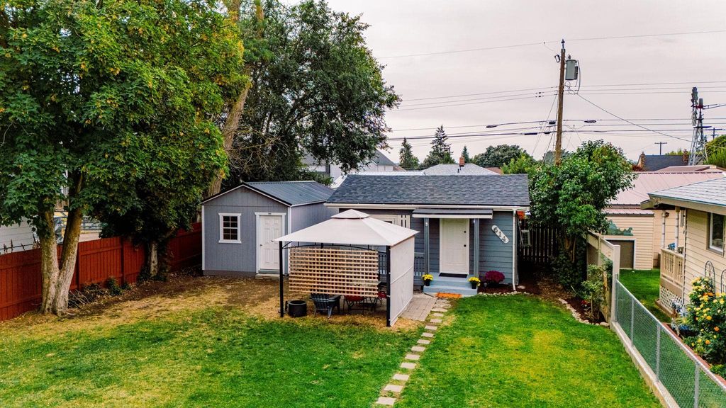 614 E Gordon Ave, Spokane, WA 99207
