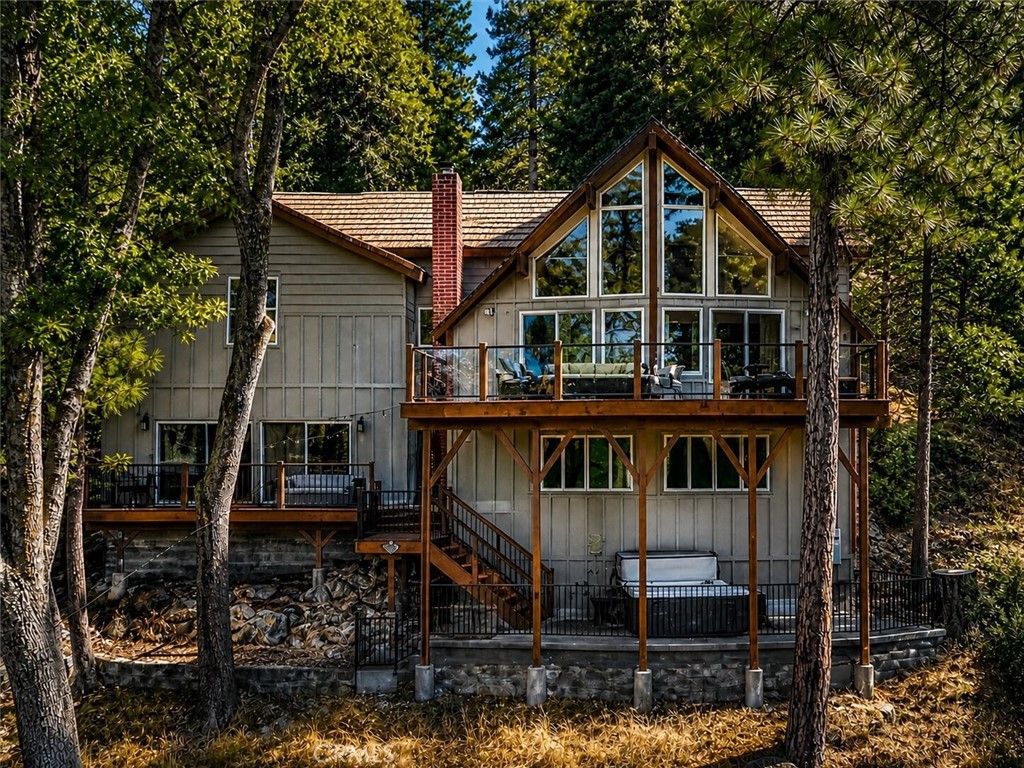 Image 18 of property listing at 27550 North Bay Road, Lake Arrowhead, CA 92352