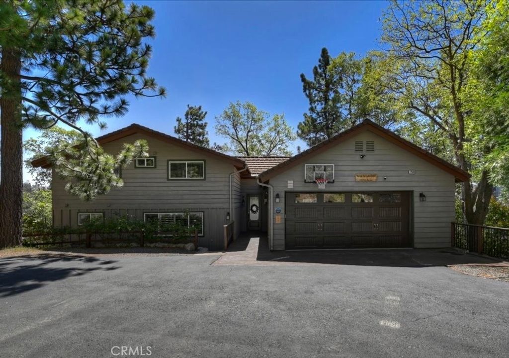 Image 19 of property listing at 27550 North Bay Road, Lake Arrowhead, CA 92352