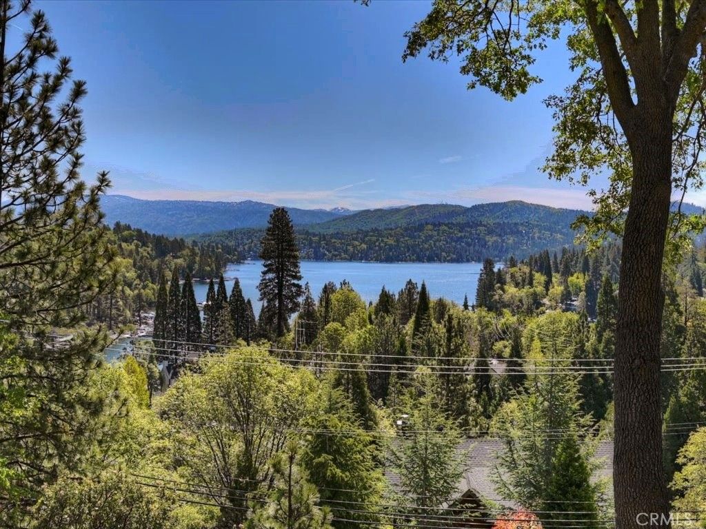 Image 6 of property listing at 27550 North Bay Road, Lake Arrowhead, CA 92352