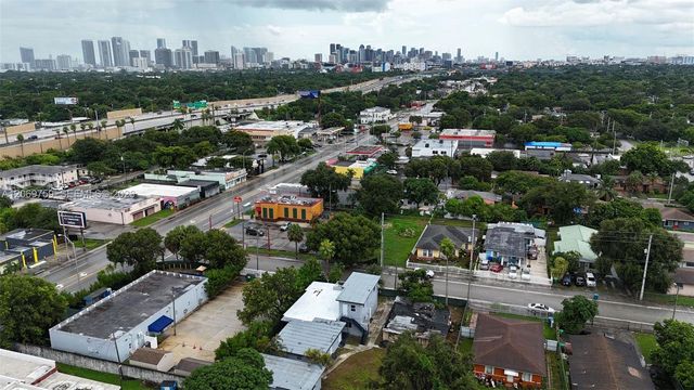 729 NW 55th Terrace, Miami, FL 33127