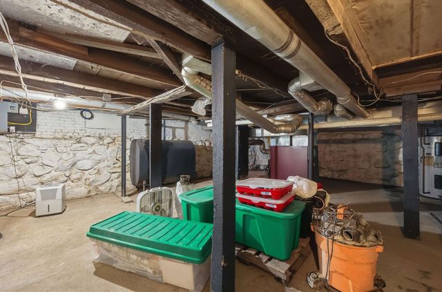 7 West Street, Tilton, NH 03276