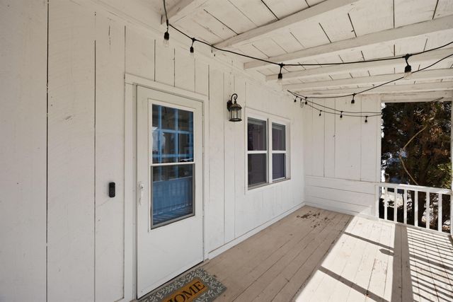 7 West Street, Tilton, NH 03276