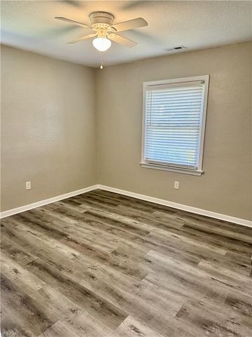 4869 Klamath RD, Virginia Beach, VA 23462