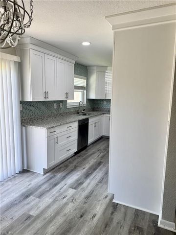 4869 Klamath RD, Virginia Beach, VA 23462