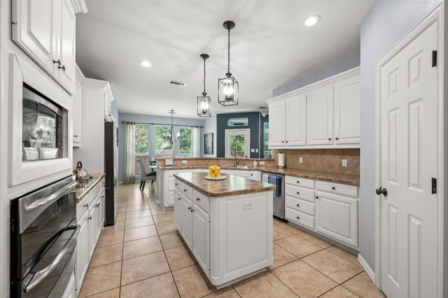 3409 Moneta Court, Arlington, TX 76001