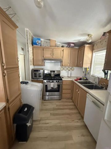 12970 Highway Business 8 132, El Cajon, CA 92021