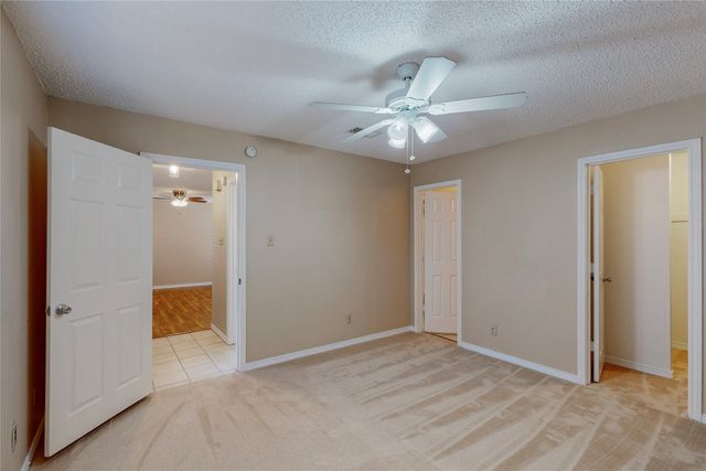 1912 N Irving Heights Drive, Irving, TX 75061