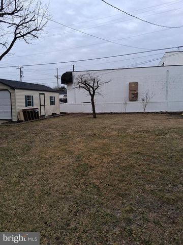 40 FRONT ST, Hammonton, NJ 08037