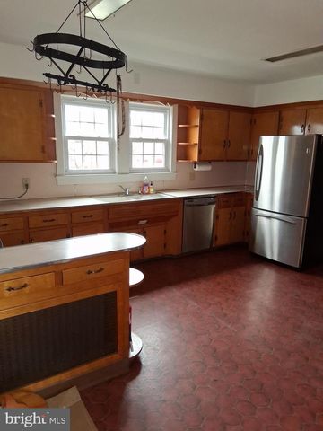 40 FRONT ST, Hammonton, NJ 08037