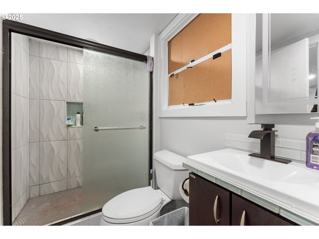 10405 Sw DENNEY Rd 93, Beaverton, OR 97008