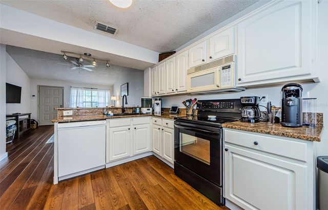 7807 HARDWICK DRIVE 123, New Port Richey, FL 34653