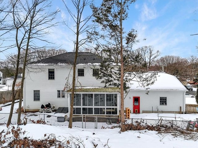 6 Wyoming Drive Drive, Cumberland, RI 02864