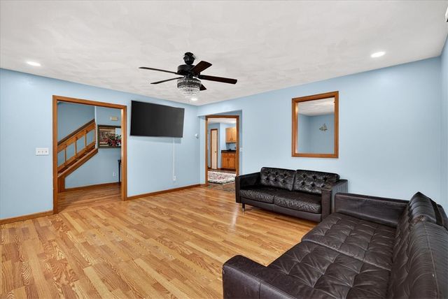 6 Wyoming Drive Drive, Cumberland, RI 02864