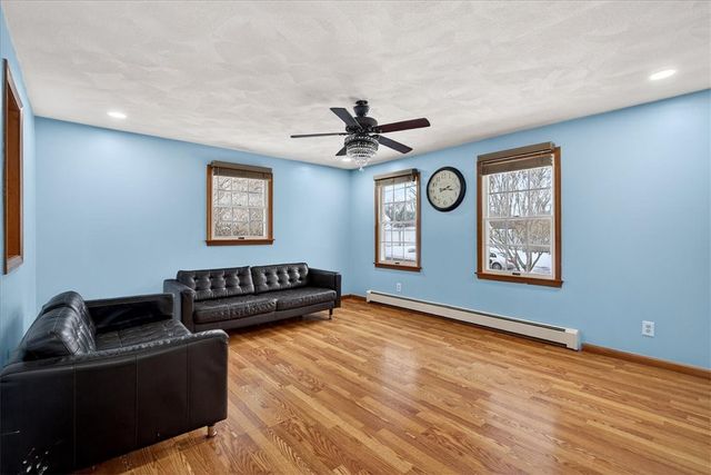 6 Wyoming Drive Drive, Cumberland, RI 02864