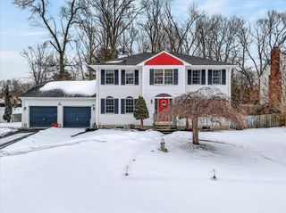 6 Wyoming Drive Drive, Cumberland, RI 02864