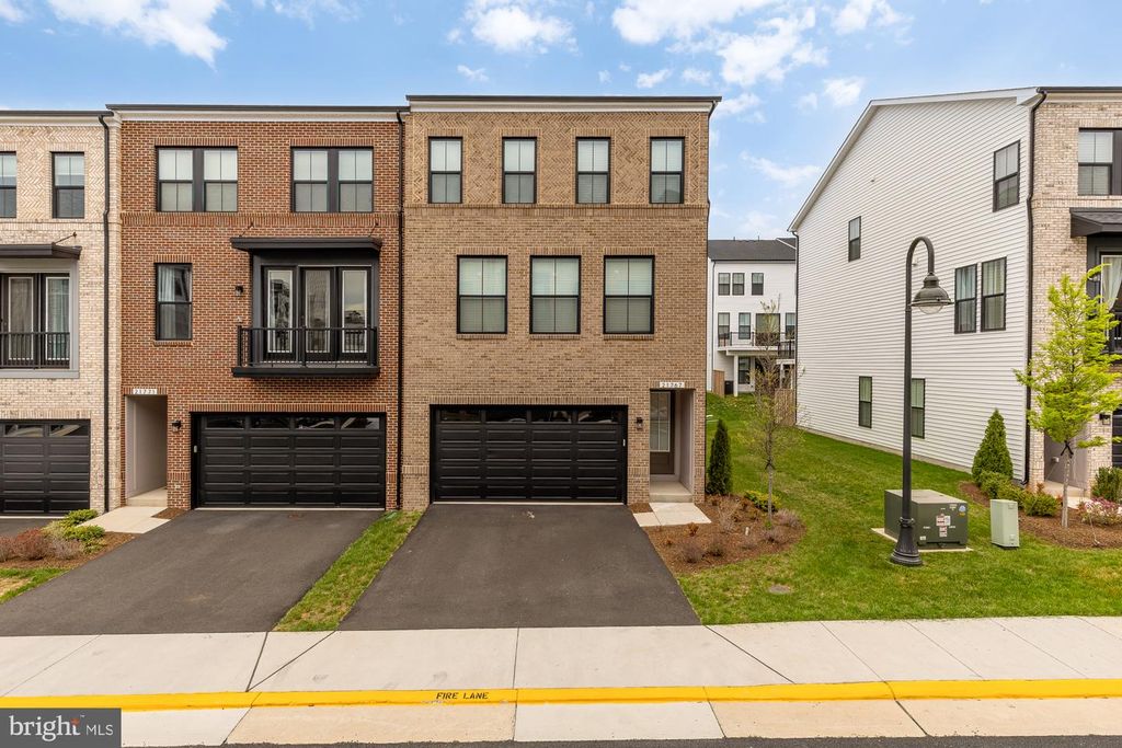 21767 DOLLIS HILL TER, Broadlands, VA 20148