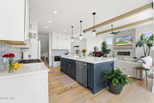 130 Barton Creek Drive, Perrysburg, OH 43551