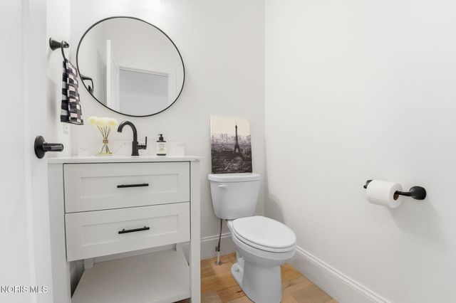 130 Barton Creek Drive, Perrysburg, OH 43551